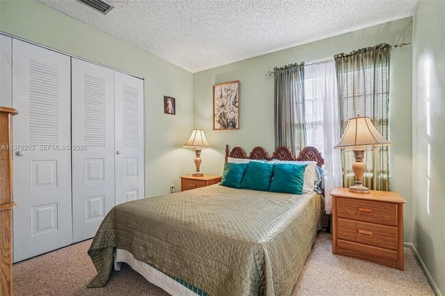 Building Photo - 901 Gannet Ave NW