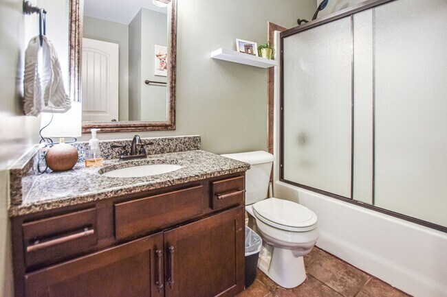 Building Photo - Pet Friendly Four Bedroom with Basement in...