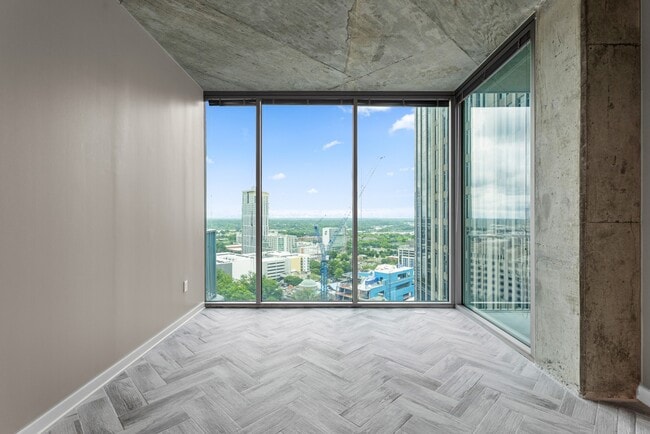 Primary Photo - Uptown Condo with AMAZING VIEW!