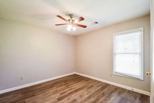 Building Photo - 2659 Country Downs Ln