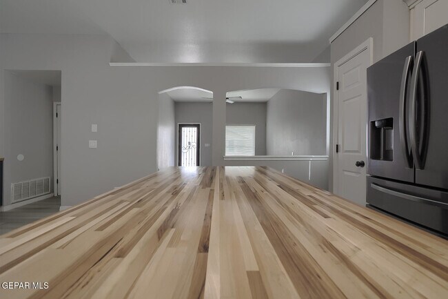 Building Photo - 4917 Marcella Santillana