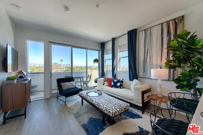 Building Photo - 2929 Pennsylvania Ave