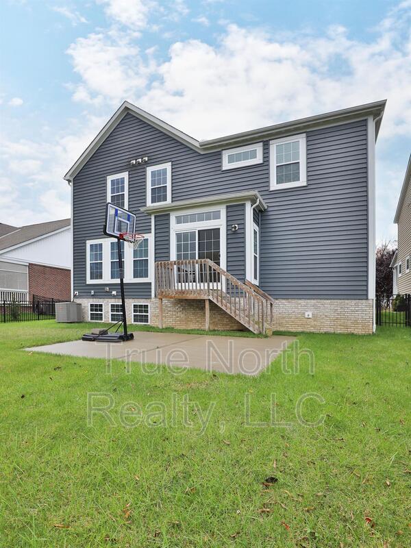 Building Photo - 1412 Leesland Dr