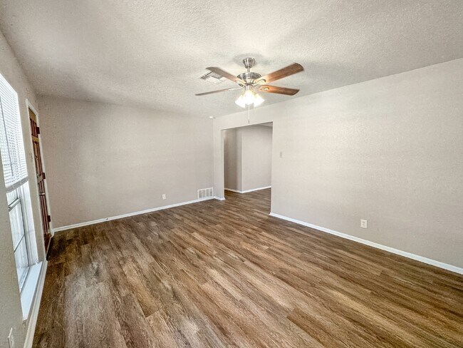 Building Photo - Welcome to Your New Rental in West San Antonio