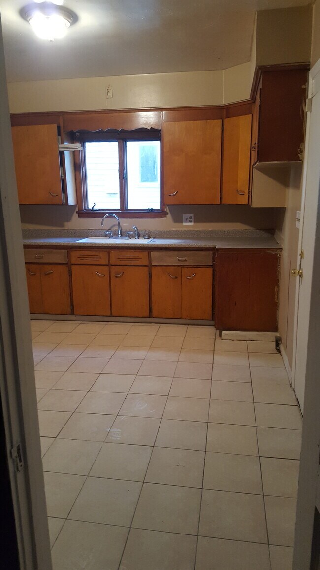 Building Photo - 459 9th St