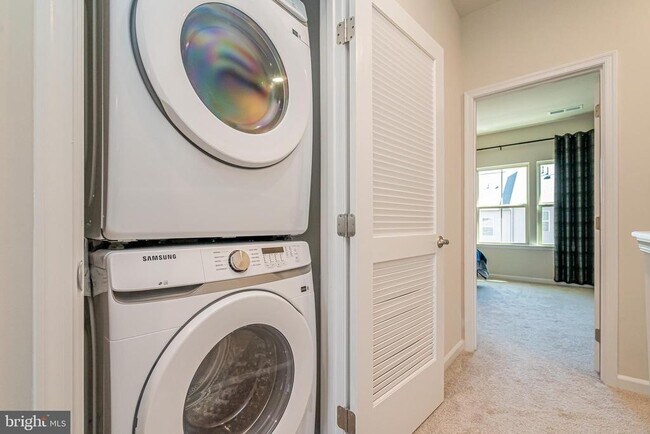 Building Photo - 3929 Small Roundtop Rd