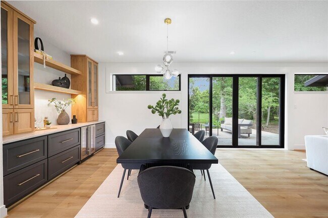 Building Photo - 5510 Harvest Oak Landing Dr