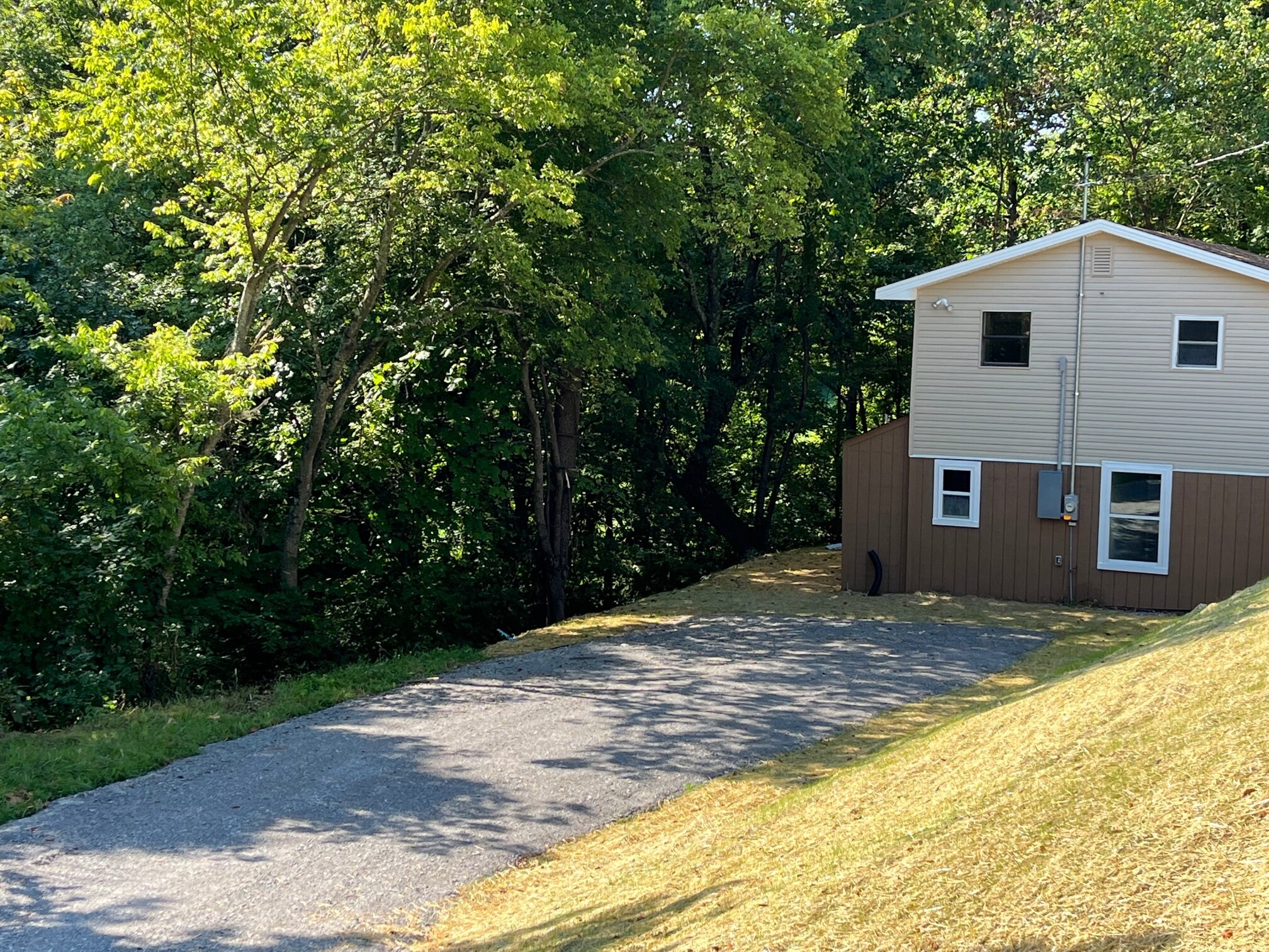 Building Photo - 718 Mount Vernon Rd