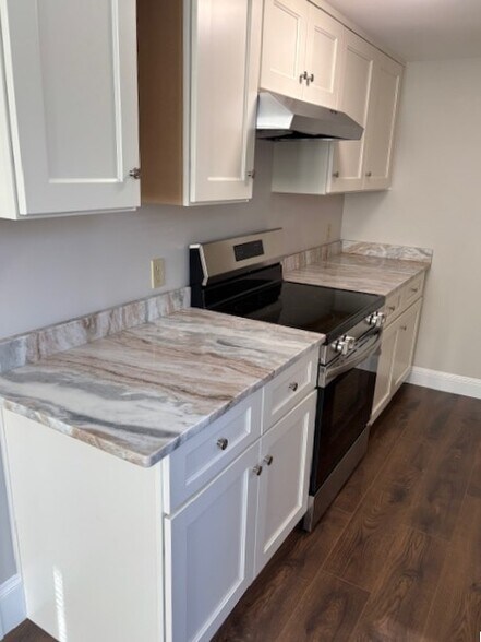 Kitchen - 20 Harding St