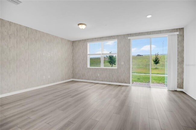Building Photo - 2026 Crape Jasmine Ln