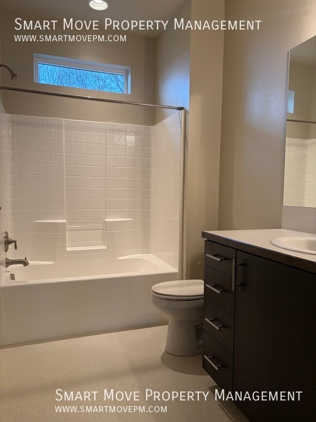 Building Photo - 2929 E Heartleaf Ln