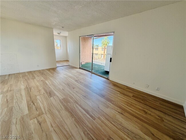 Building Photo - 537 Kolson Cir