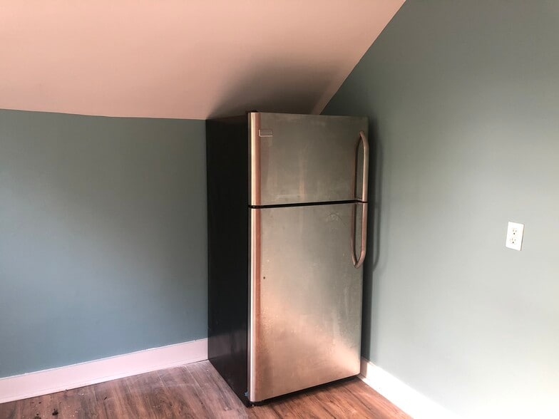 Building Photo - 5913 Kavon Ave