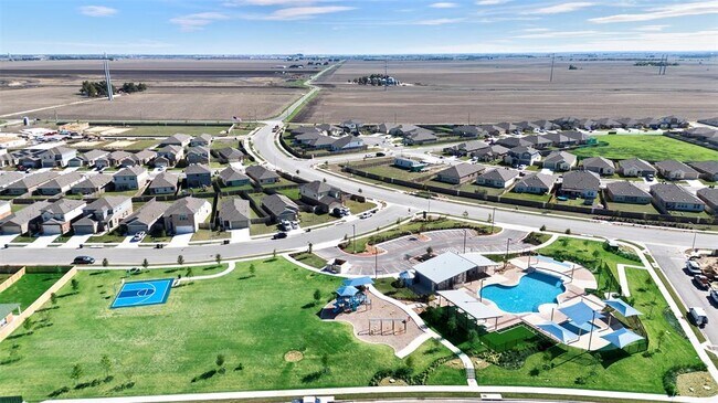Building Photo - 105 Allegro Dr