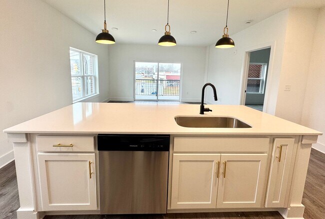 Building Photo - Discover Your Perfect 2-Bed Apartment at Brixton!