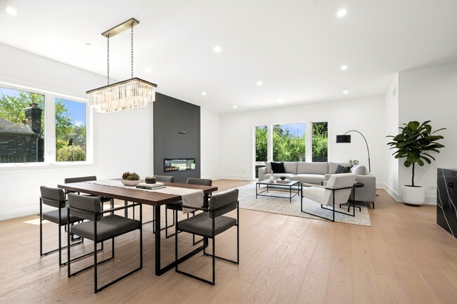 Building Photo - 9214 Washington St