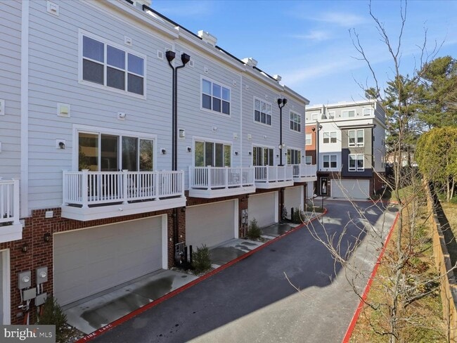 Building Photo - 3595 Aster St