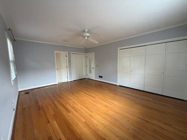 Building Photo - 115 Adams Ave