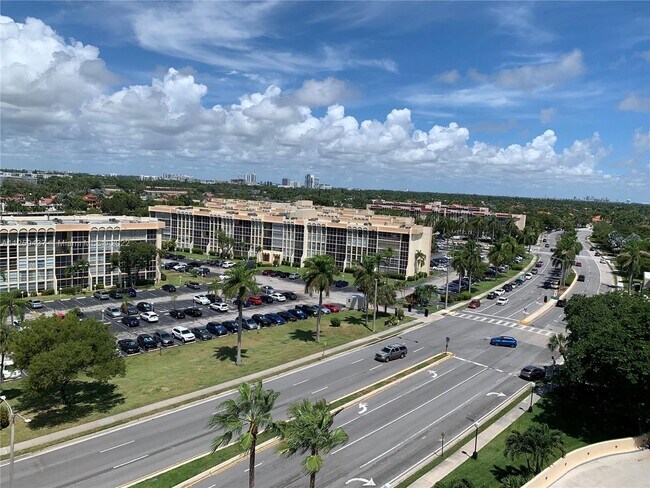 Building Photo - 600 Three Islands Boulevard