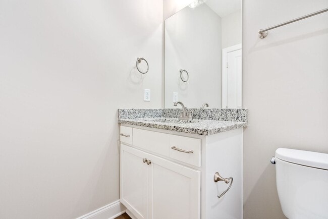 Building Photo - New Townhome in Hartbrook!