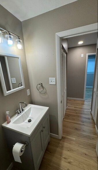 Building Photo - 1145 St Rose Ln