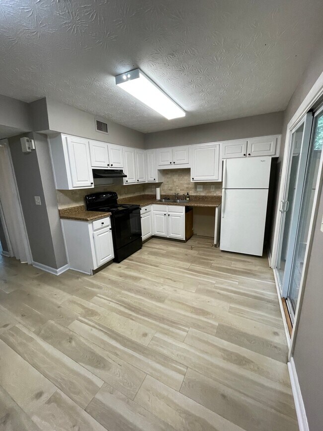 Building Photo - 3173 Dove Ct SW
