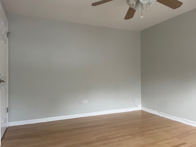 Building Photo - 6022 N Avondale Ave