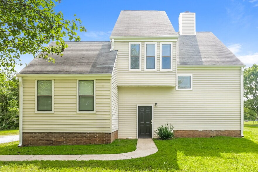 Primary Photo - 110 Bland Dr
