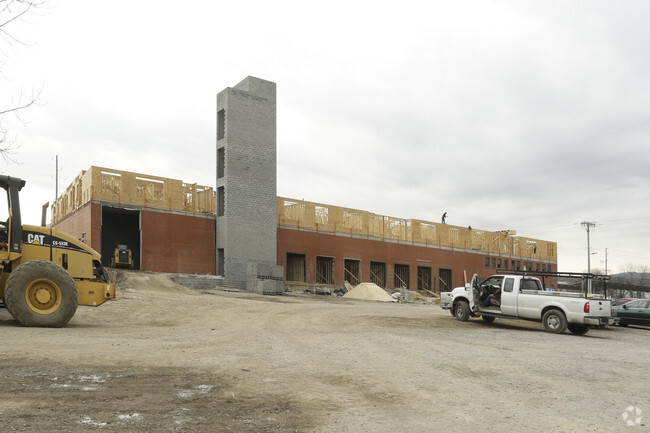 Building Photo - Henry Lofts