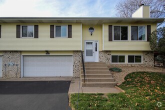Building Photo - 4447 Clover Ln