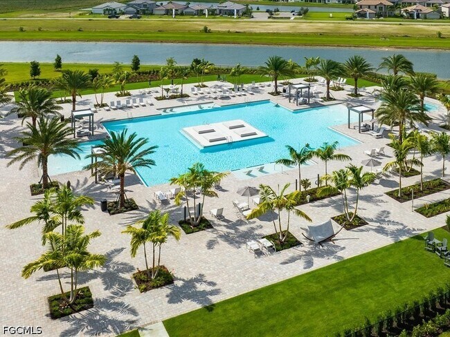 Building Photo - 18262 Parksville Dr
