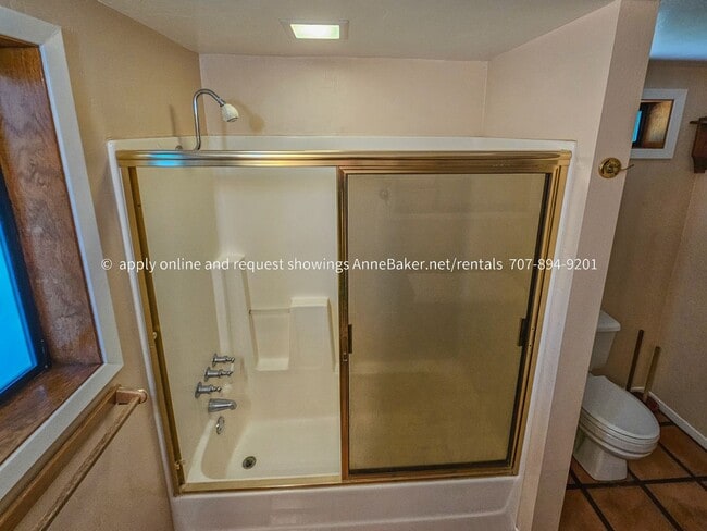 Building Photo - Exquisite Home among the Oak Trees