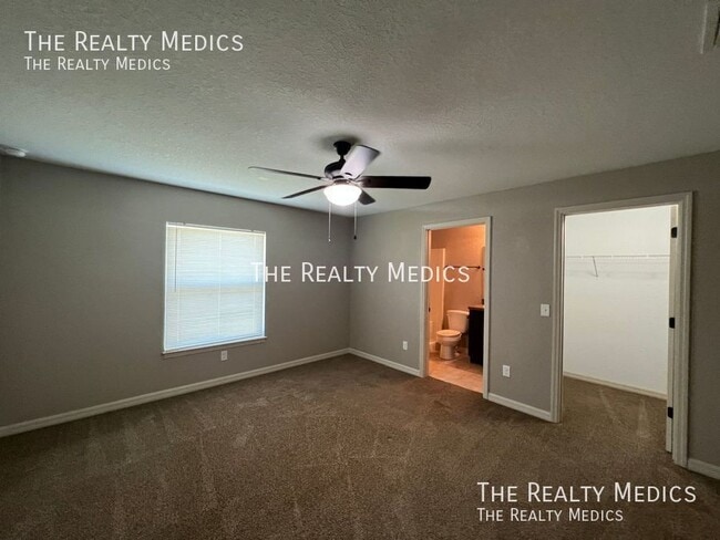 Building Photo - 325 Malauka Loop