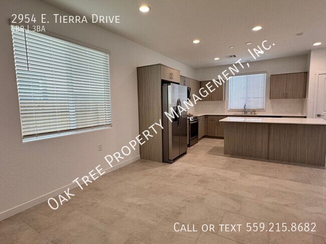 Building Photo - 2954 E Tierra Dr