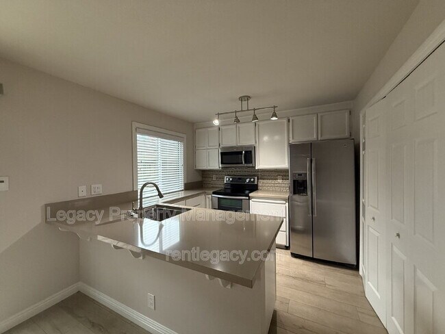 Building Photo - 2298 Sierra Blvd