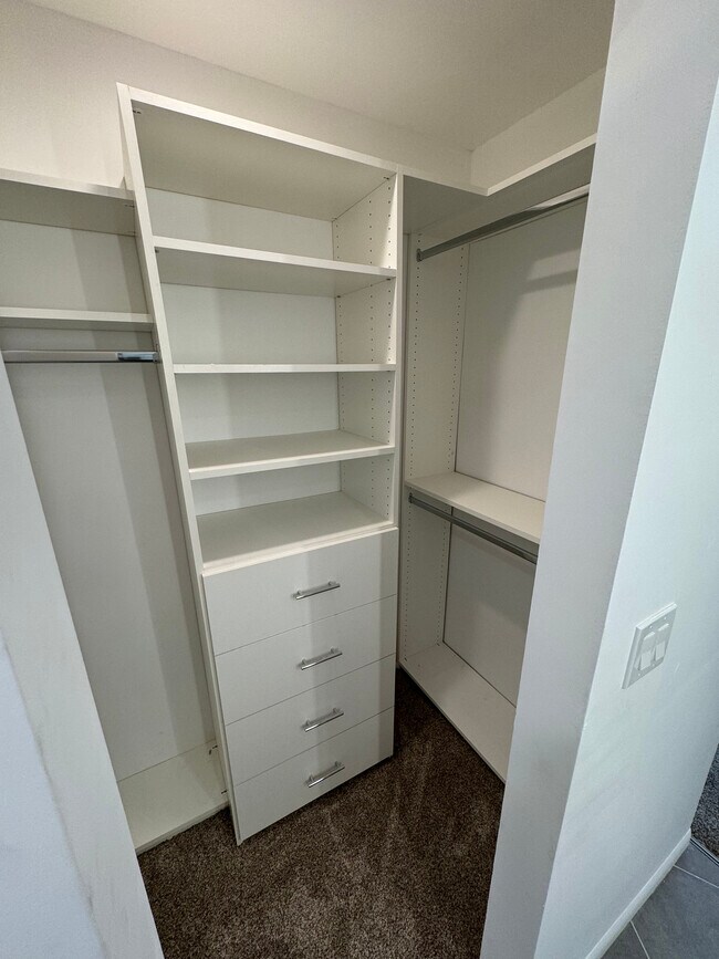 Building Photo - 431 N Alhambra Ave