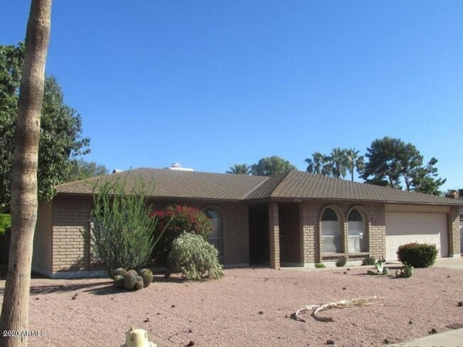 Building Photo - 2506 E Wesleyan Dr