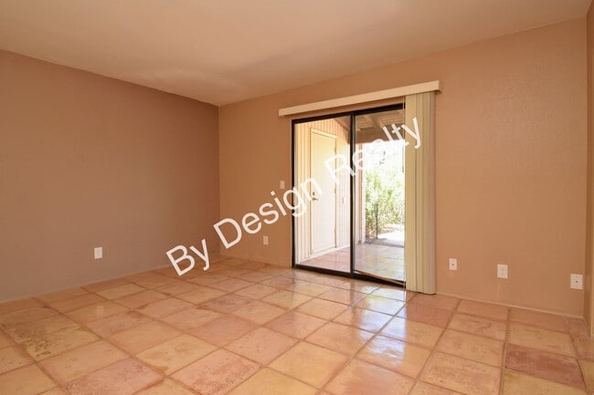 Building Photo - Updated Sunrise at Presidio 2 Bed 2 Bath Townhome