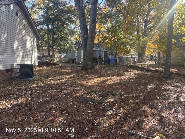 Building Photo - 7307 Bass Dr