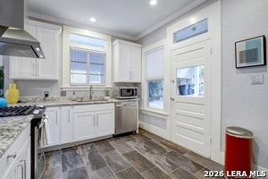 Building Photo - 141 E Woodlawn Ave