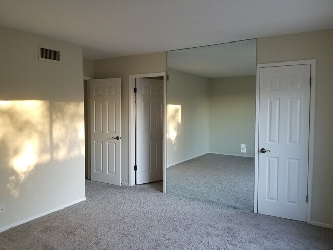 Building Photo - Home with View! 3 Bedroom 1.5 Bath Home,