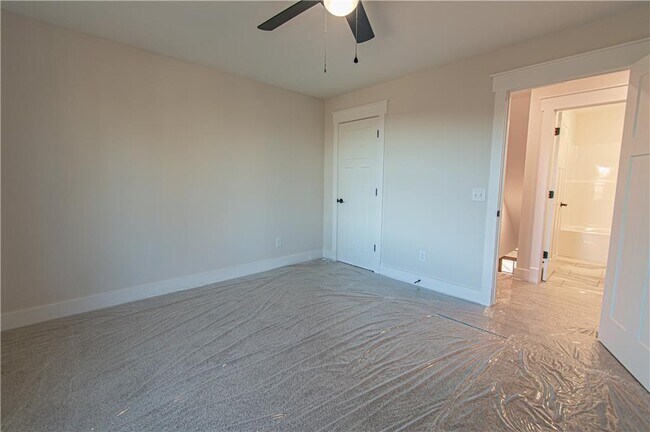 Building Photo - 386 Mulberry Cir