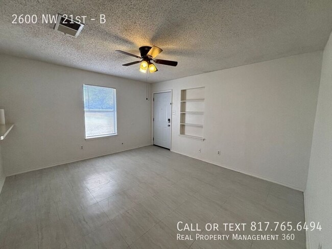 Building Photo - 2600 NW 21st-B