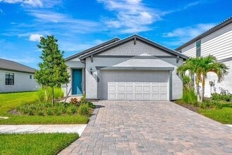 Building Photo - 6221 Fish Eagle Ct