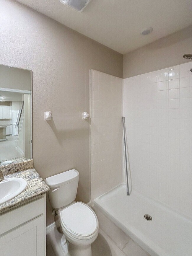 Building Photo - 12657 Promenade Estates Blvd