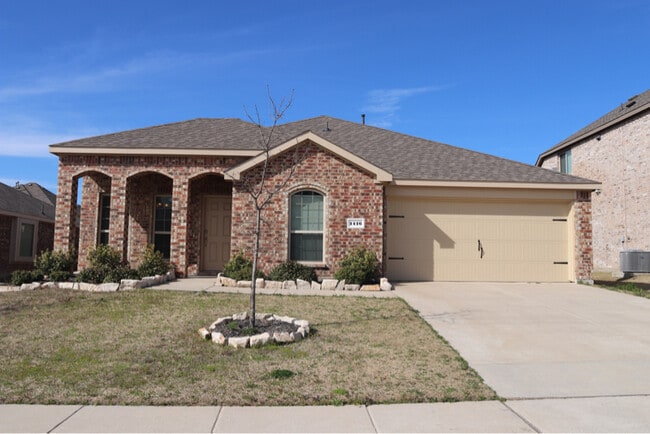 Building Photo - 1416 Clayton Ln