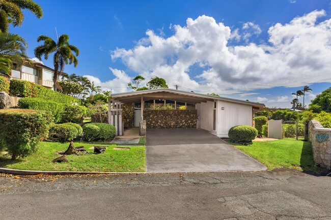 Building Photo - Diamond Head Mid-Century Modern Home