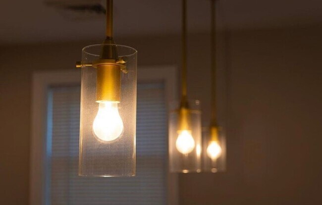 Building Photo - 118 Radcliffe Ave