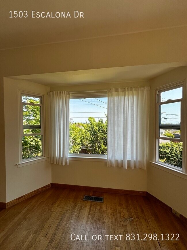 Building Photo - west side charm with garage