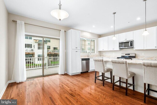 Building Photo - 8479 Randell Rdg Rd